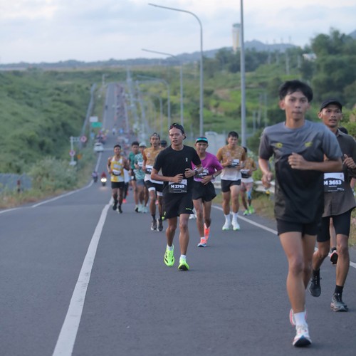 Race photo from KEDIRI HALF MARATHON 2026
