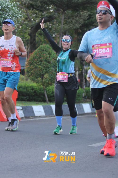 Race photo from Isoplus Run 2024 Surabaya