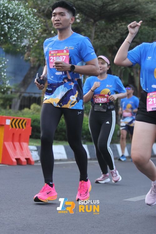 Race photo from Isoplus Run 2024 Surabaya