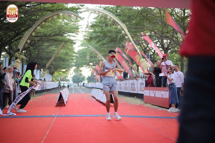 Race photo from Kediri Half Marathon 2024