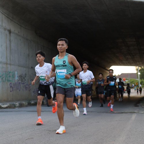 Race photo from KEDIRI HALF MARATHON 2026