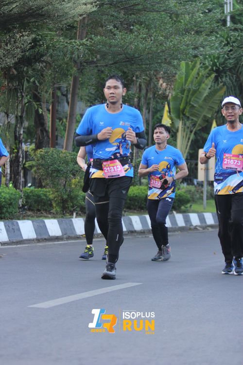 Race photo from Isoplus Run 2024 Surabaya