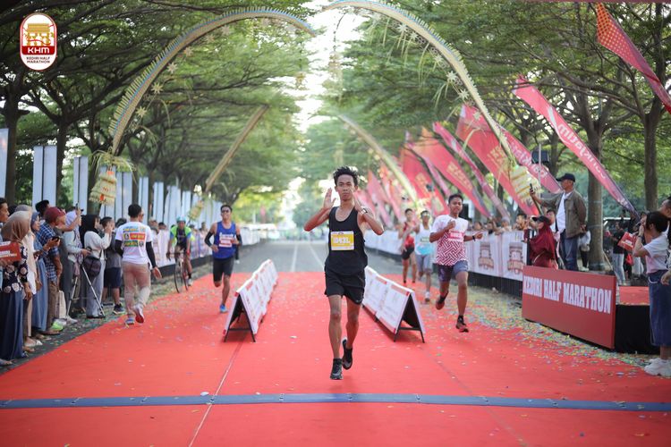 Race photo from Kediri Half Marathon 2024
