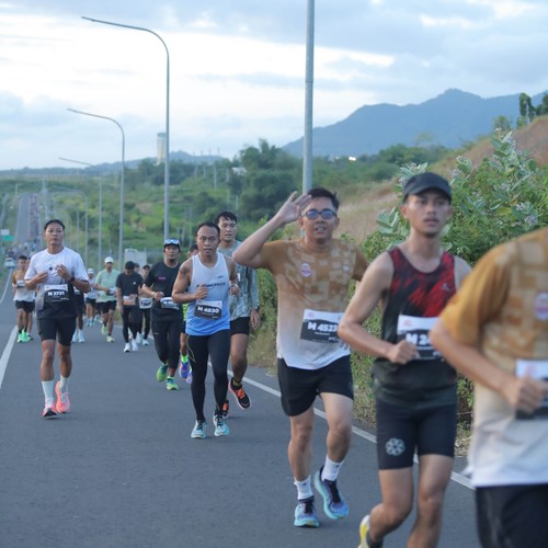 Race photo from KEDIRI HALF MARATHON 2026