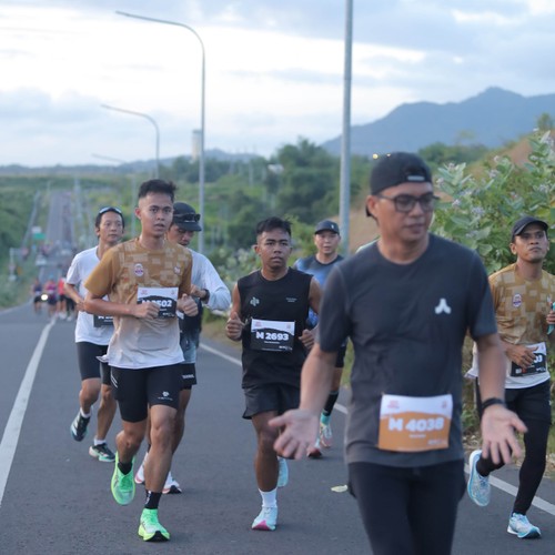 Race photo from KEDIRI HALF MARATHON 2026