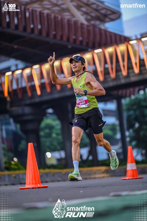 Race photo from Smartfren Run 2025 