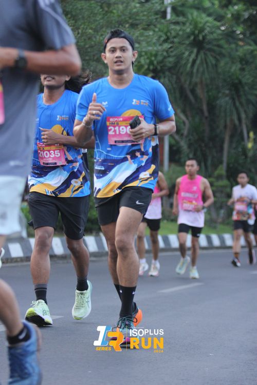Race photo from Isoplus Run 2024 Surabaya