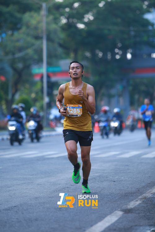 Race photo from Isoplus Run 2024 Surabaya