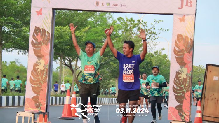 Race photo from Arutmin Borneo Run 2024