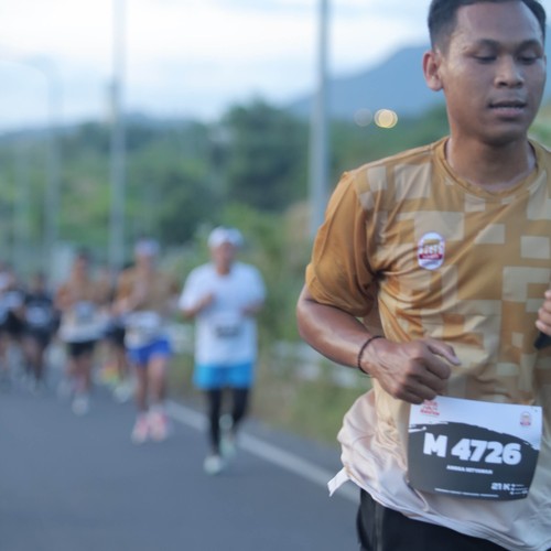 Race photo from KEDIRI HALF MARATHON 2026