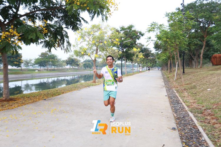 Race photo from ISOPlus Run 2024 Jakarta