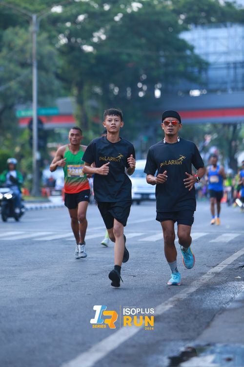 Race photo from Isoplus Run 2024 Surabaya