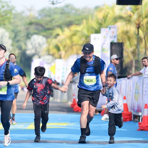Race photo from BOGORUN 2026