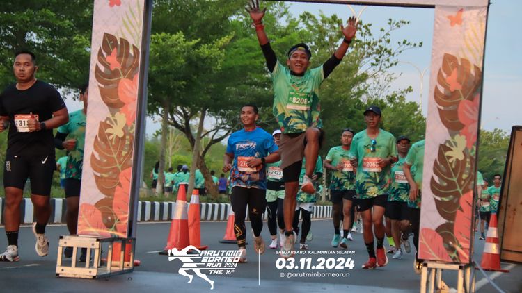 Race photo from Arutmin Borneo Run 2024