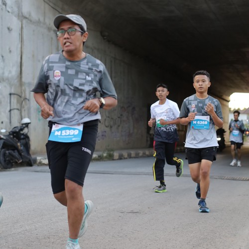 Race photo from KEDIRI HALF MARATHON 2026