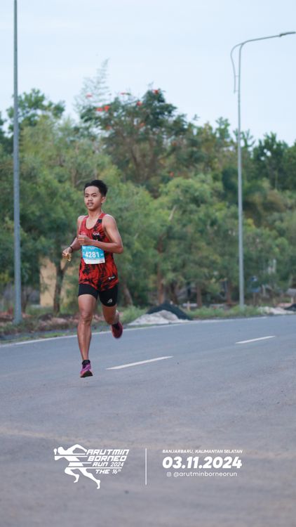 Race photo from Arutmin Borneo Run 2024