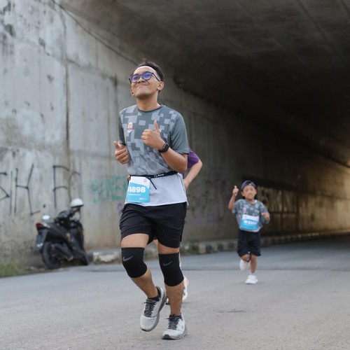 Race photo from KEDIRI HALF MARATHON 2026