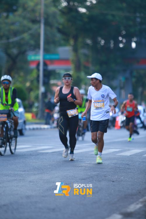 Race photo from Isoplus Run 2024 Surabaya