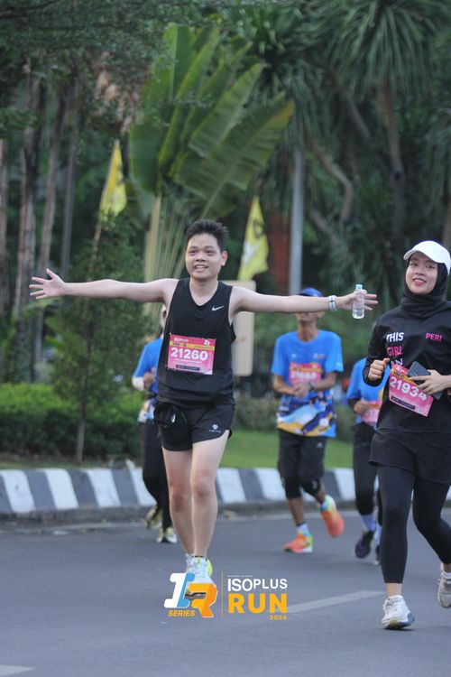 Race photo from Isoplus Run 2024 Surabaya
