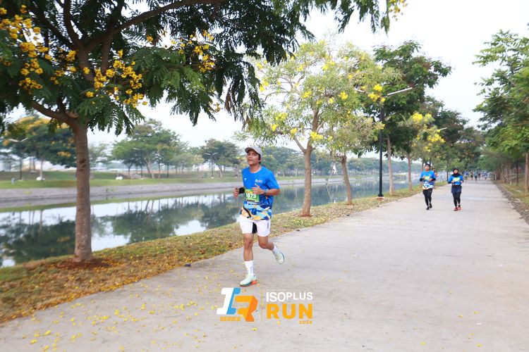 Race photo from ISOPlus Run 2024 Jakarta