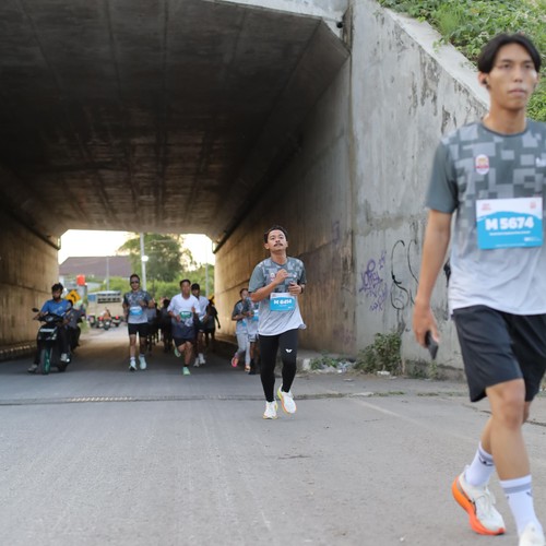 Race photo from KEDIRI HALF MARATHON 2026
