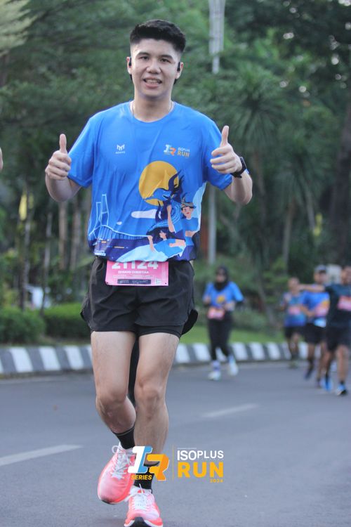 Race photo from Isoplus Run 2024 Surabaya
