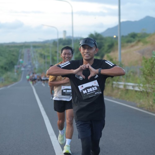 Race photo from KEDIRI HALF MARATHON 2026