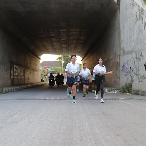 Race photo from KEDIRI HALF MARATHON 2026