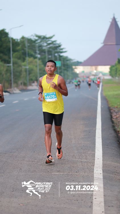 Race photo from Arutmin Borneo Run 2024