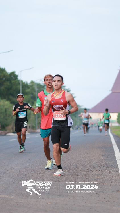 Race photo from Arutmin Borneo Run 2024