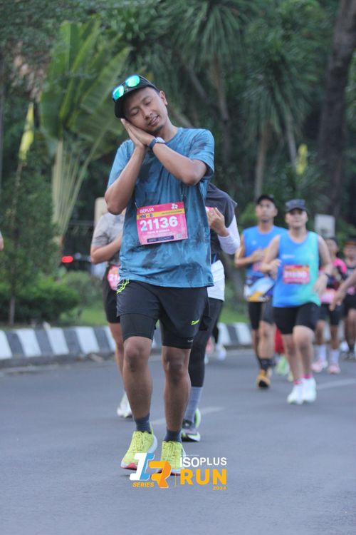 Race photo from Isoplus Run 2024 Surabaya