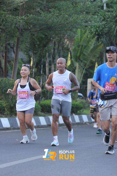 Race photo from Isoplus Run 2024 Surabaya