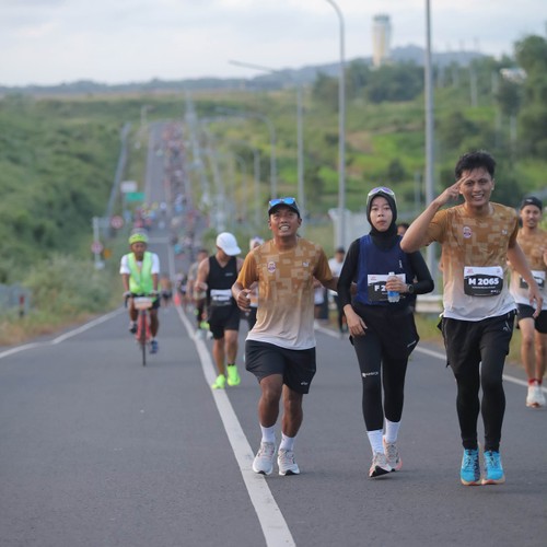 Race photo from KEDIRI HALF MARATHON 2026
