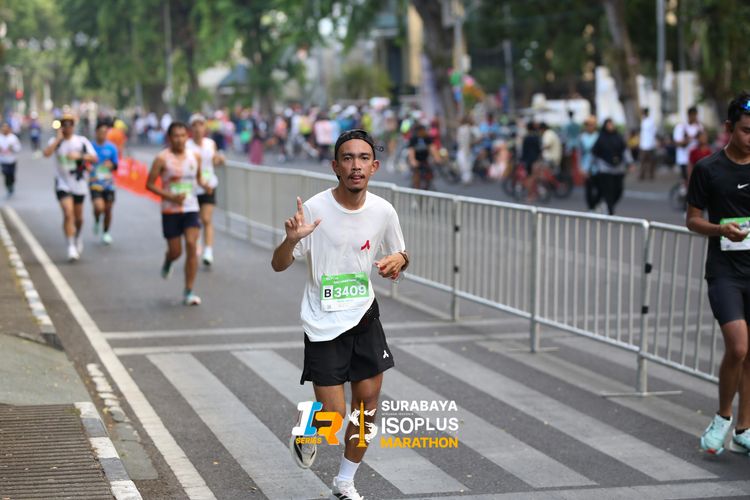 Race photo from SURABAYA ISOPLUS MARATHON 2025