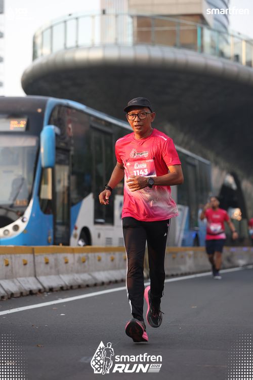 Race photo from Smartfren Run 2025 