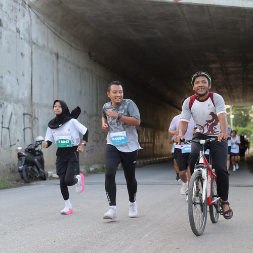 Race photo from KEDIRI HALF MARATHON 2026