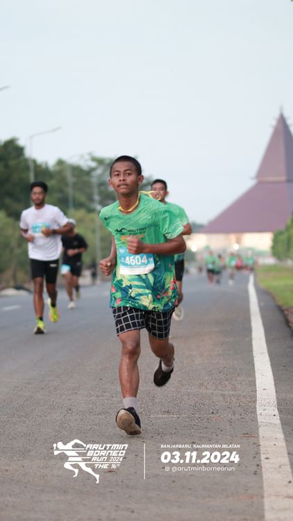 Race photo from Arutmin Borneo Run 2024