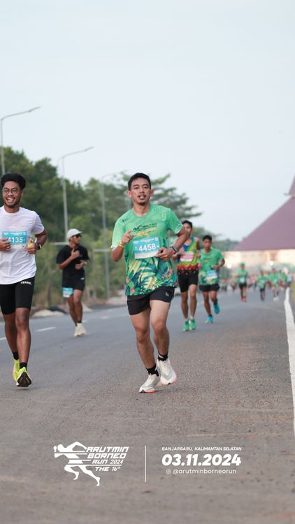Race photo from Arutmin Borneo Run 2024