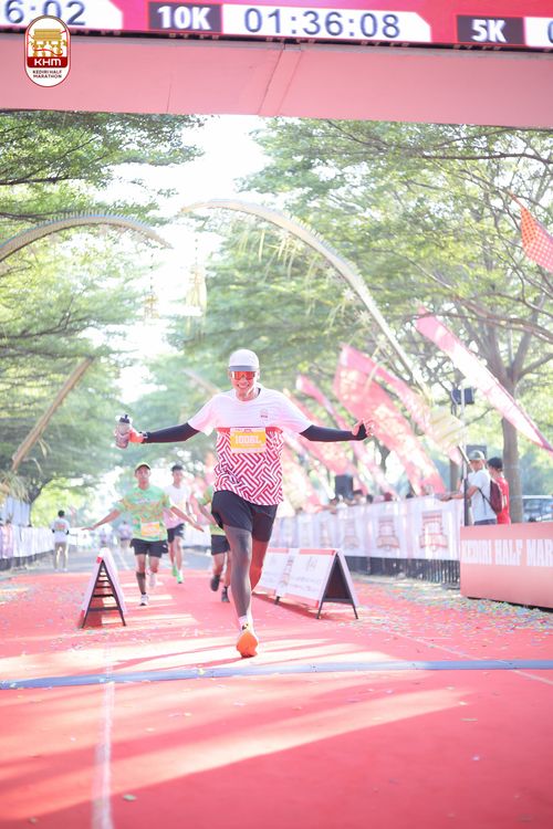 Race photo from Kediri Half Marathon 2024