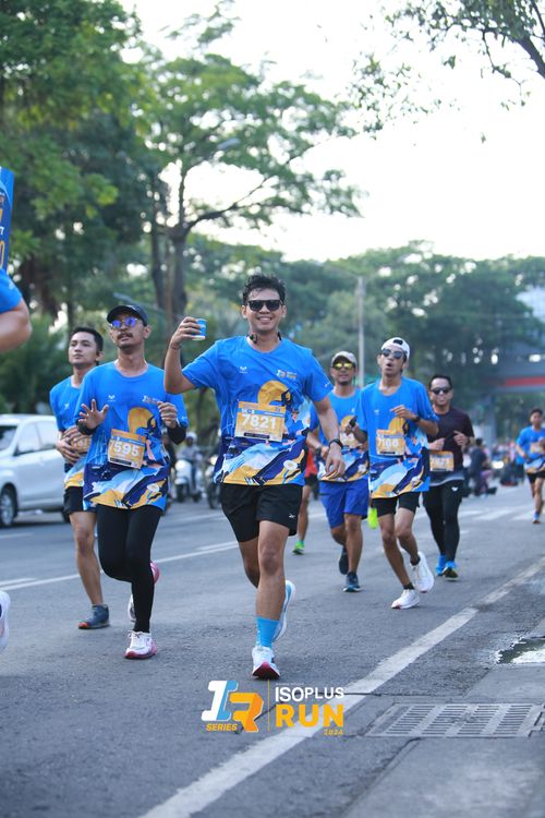 Race photo from Isoplus Run 2024 Surabaya