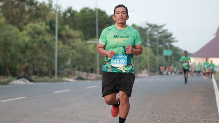 Race photo from Arutmin Borneo Run 2024