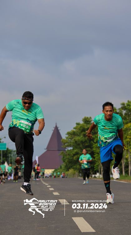 Race photo from Arutmin Borneo Run 2024