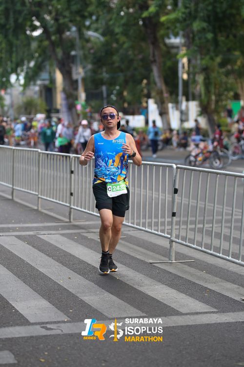 Race photo from SURABAYA ISOPLUS MARATHON 2025