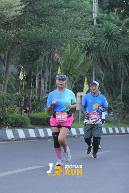 Race photo from Isoplus Run 2024 Surabaya