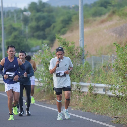 Race photo from KEDIRI HALF MARATHON 2026
