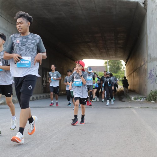 Race photo from KEDIRI HALF MARATHON 2026