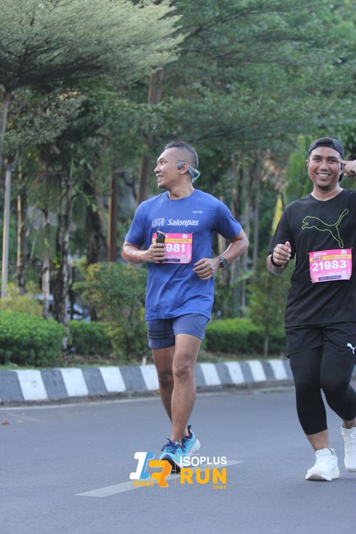 Race photo from Isoplus Run 2024 Surabaya
