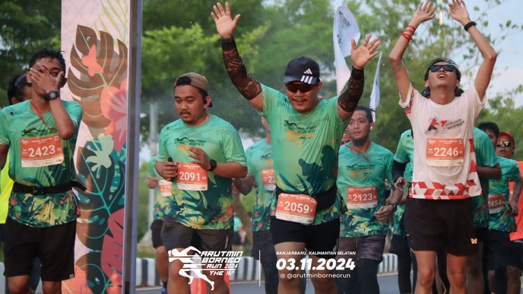 Race photo from Arutmin Borneo Run 2024