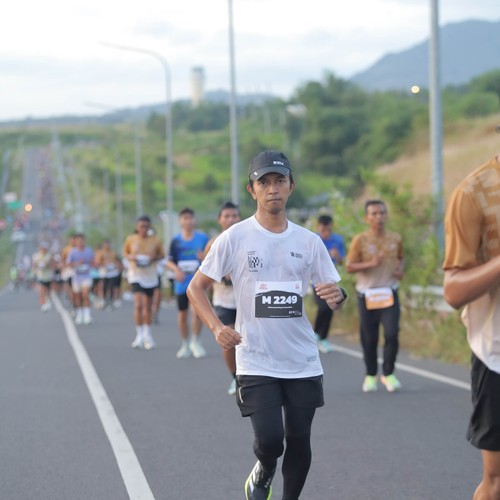 Race photo from KEDIRI HALF MARATHON 2026