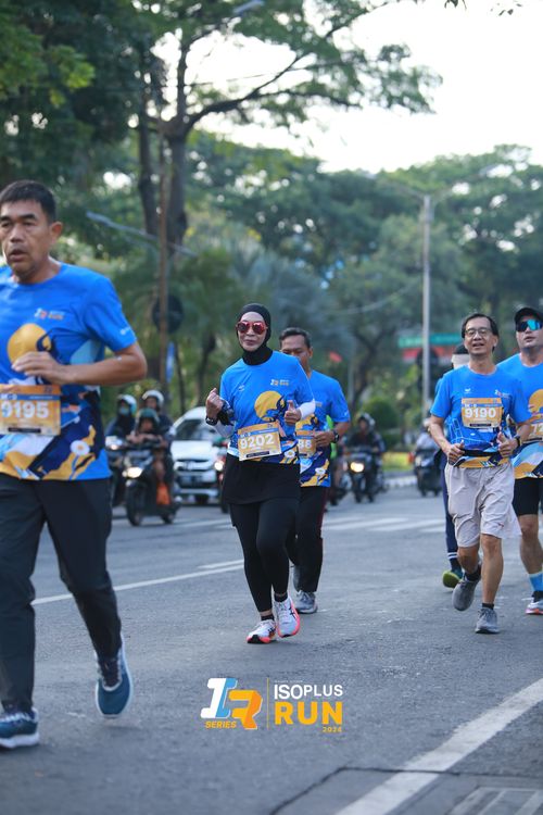 Race photo from Isoplus Run 2024 Surabaya